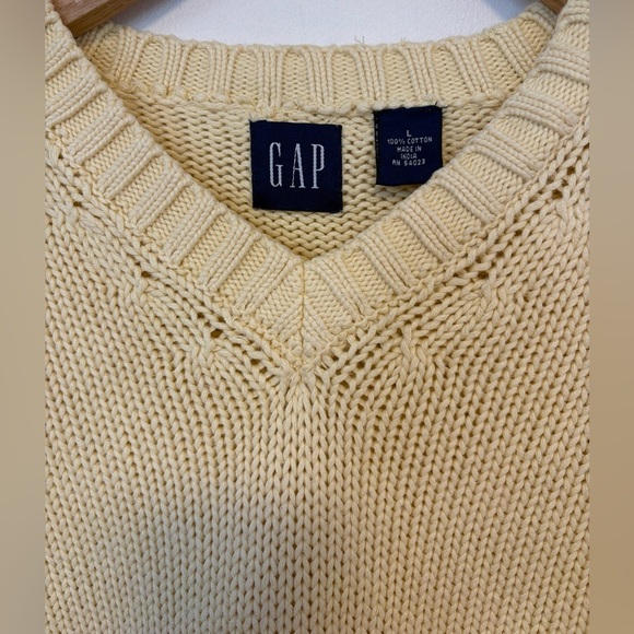 GAP vintage cotton oversized v-neck sweater , sz : large - Picture 6 of 7